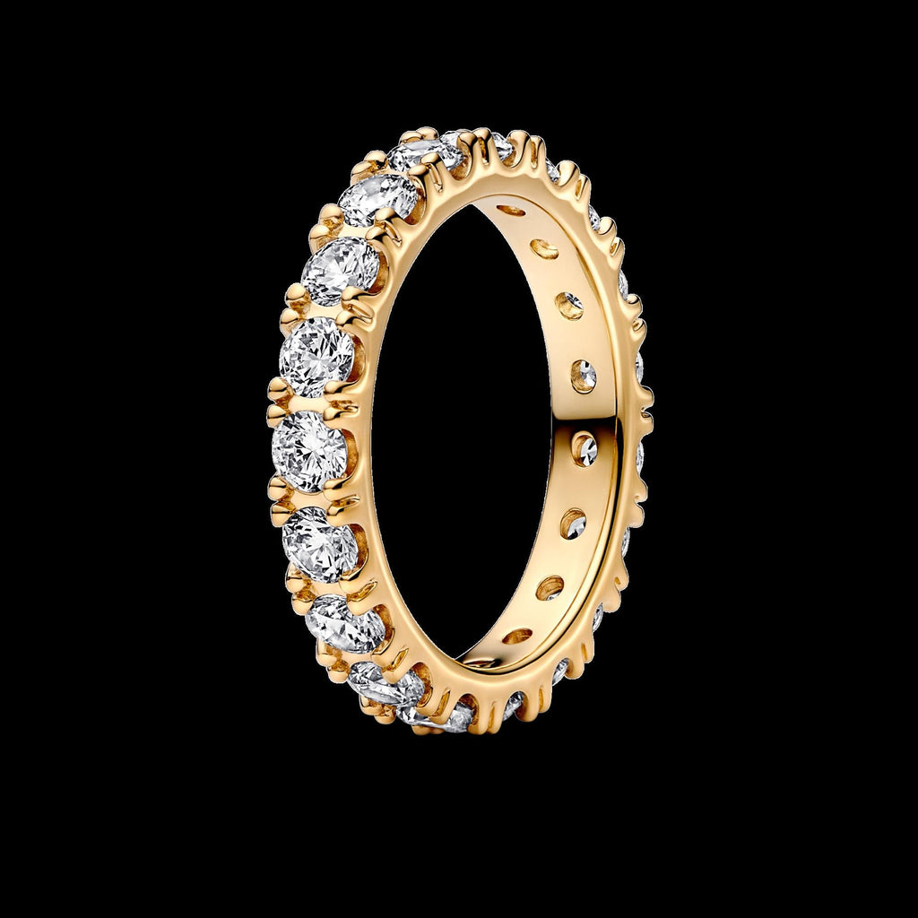 Oval Sparkling Halo Ring